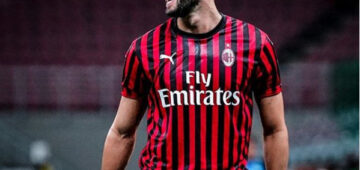 Hakan Çalhanoğlu Ay-Yıldızlı bir paylaşımda bulundu.