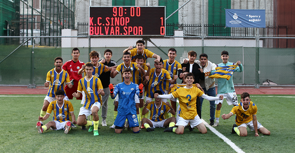 Küçükçekmece Sinopspor, Kemerkent Bulvarspor’u Tek Golle Geçti