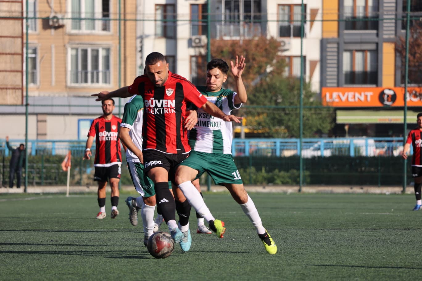 Göktürk Saray’dan evinde bol gollü galibiyet!